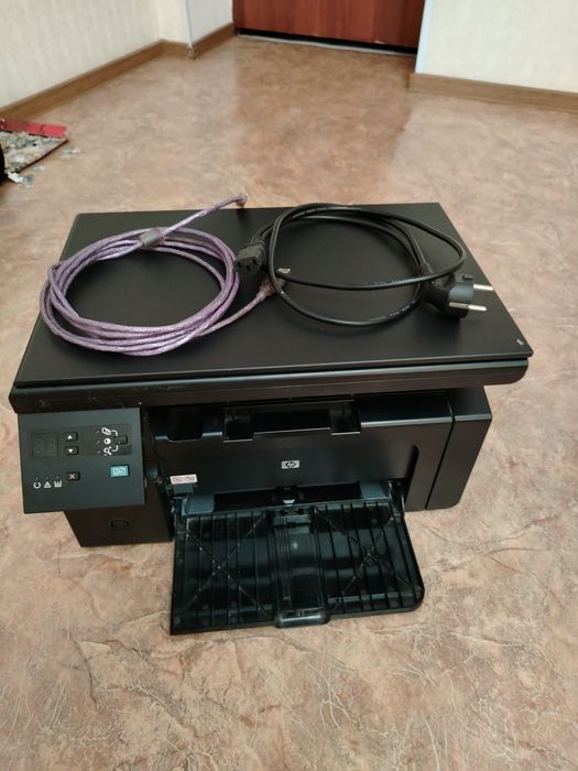 Принтер hp три в одном. Сканер, копир, принтер
