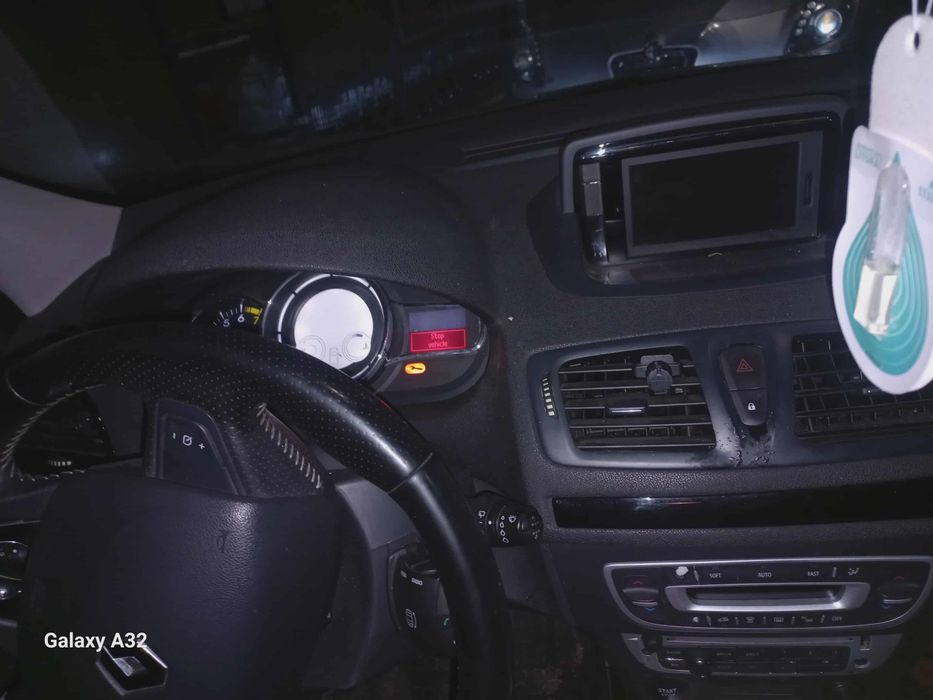 RENAULT 4 2013 — imagine 3