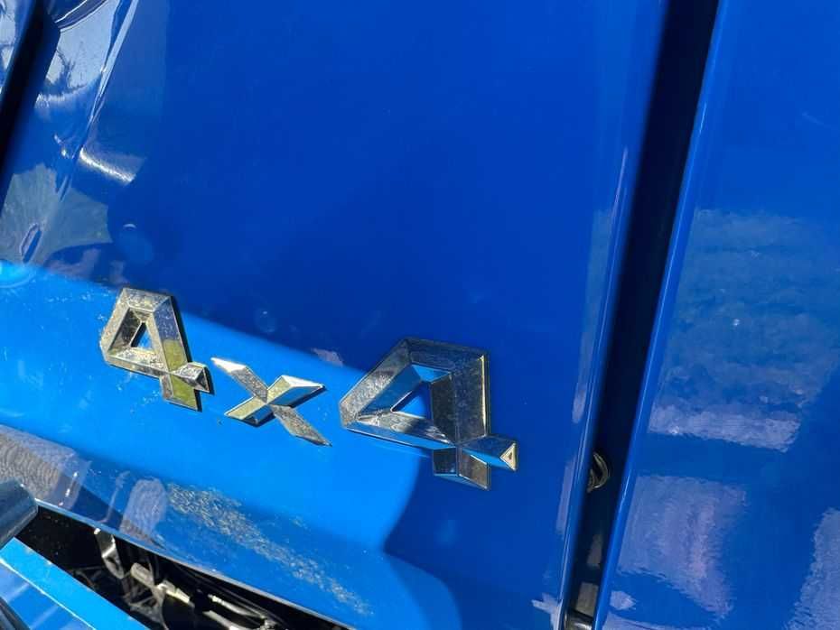 Tractor New Holland Solis RX 50 NOU cu Incarcator Frontal Cupa Cleste si Furci 4x4 John Deere Claas Case Same Deutz Fiat 70 90 Fiat 80 90 Fiat 640
