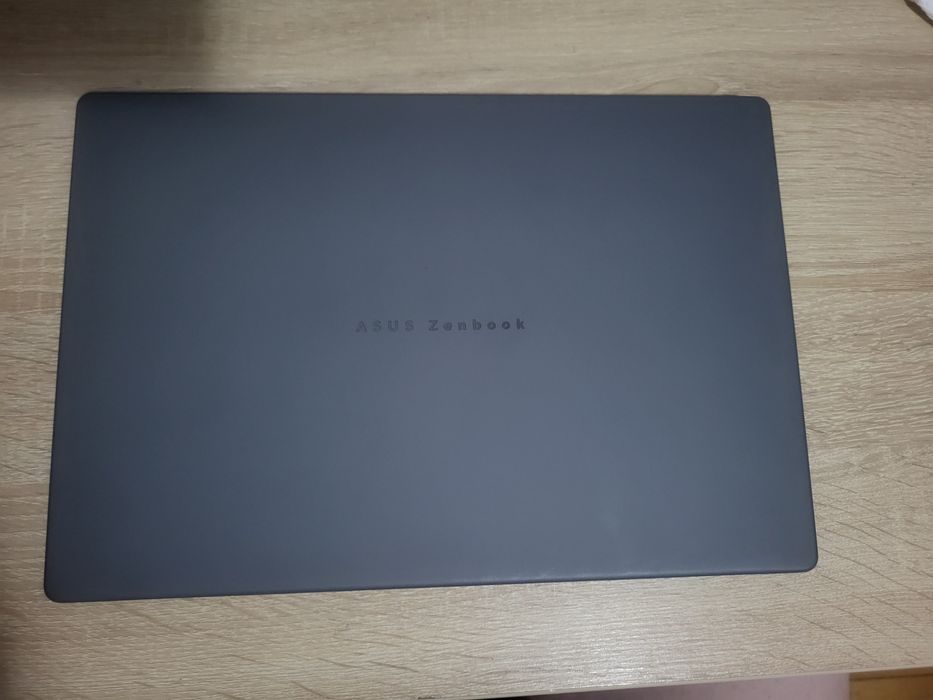 Laptop Asus Zenbook