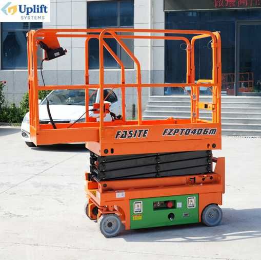 Лифт, подъёмник(Мини-самоходная ножничная подъёмная рабочая платформа)