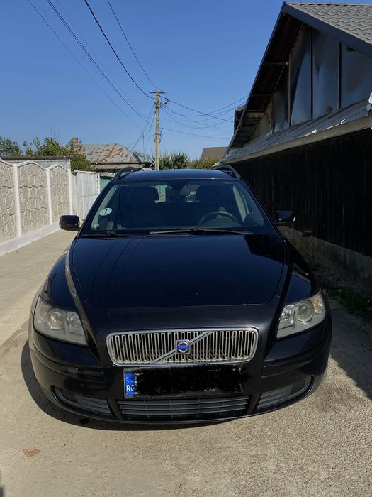 Volvo v50 2005.