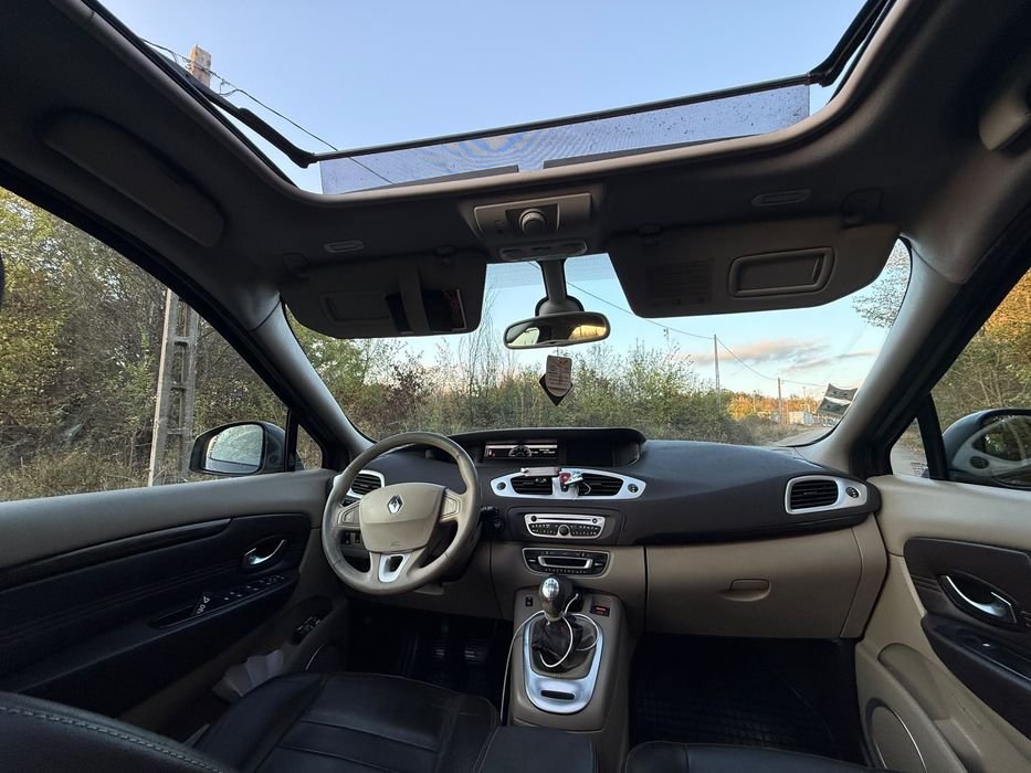 Renault grand scenic Initiale Paris 1.9 dci full