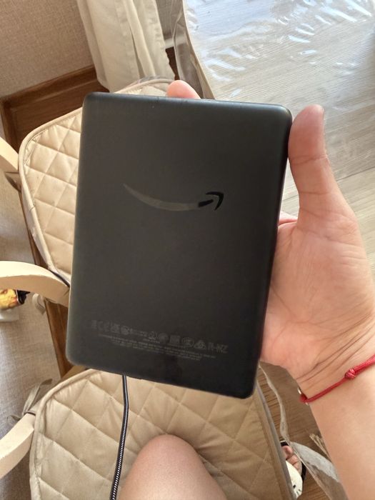 продам Kindle 10th gen 2019года