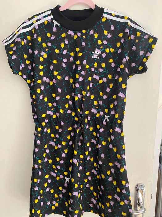 Спортна рокля Adidas