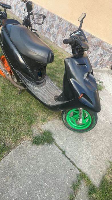 Vand malaguti f10 de 80 cc sau schimb cu diverse