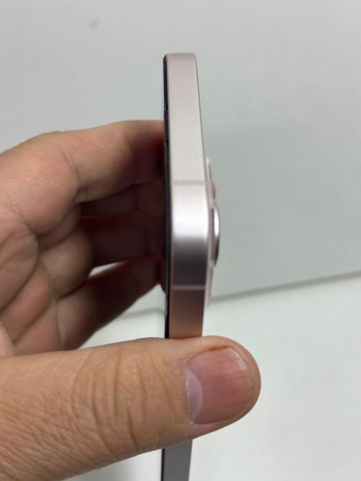 Продам Айфон 13 128г С Минусом