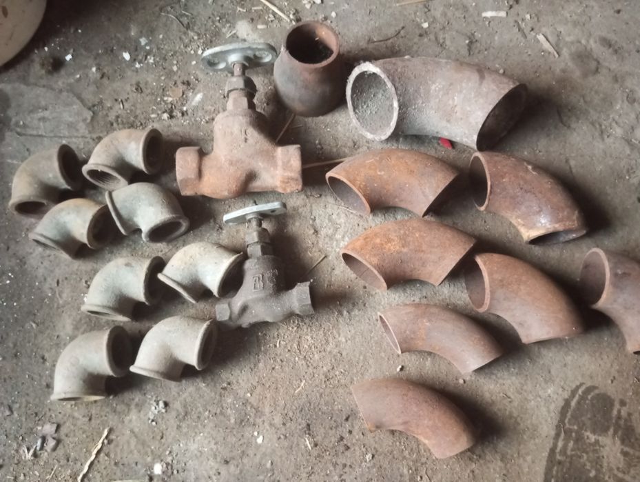 Продам фитинги (колена) для труб