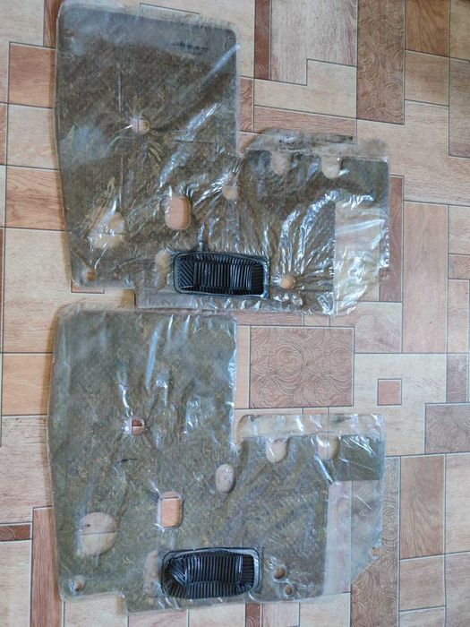 Шумо тепло изоляция дверей на Ауди Audi 100 A6 C4