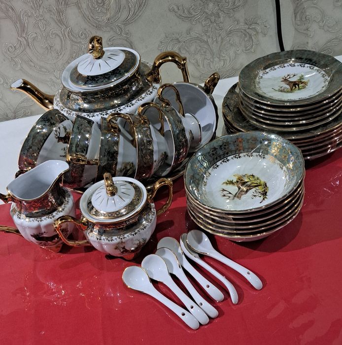 Чехословакия чайный сервиз "Олень" на 6 персон 34 придмета новый