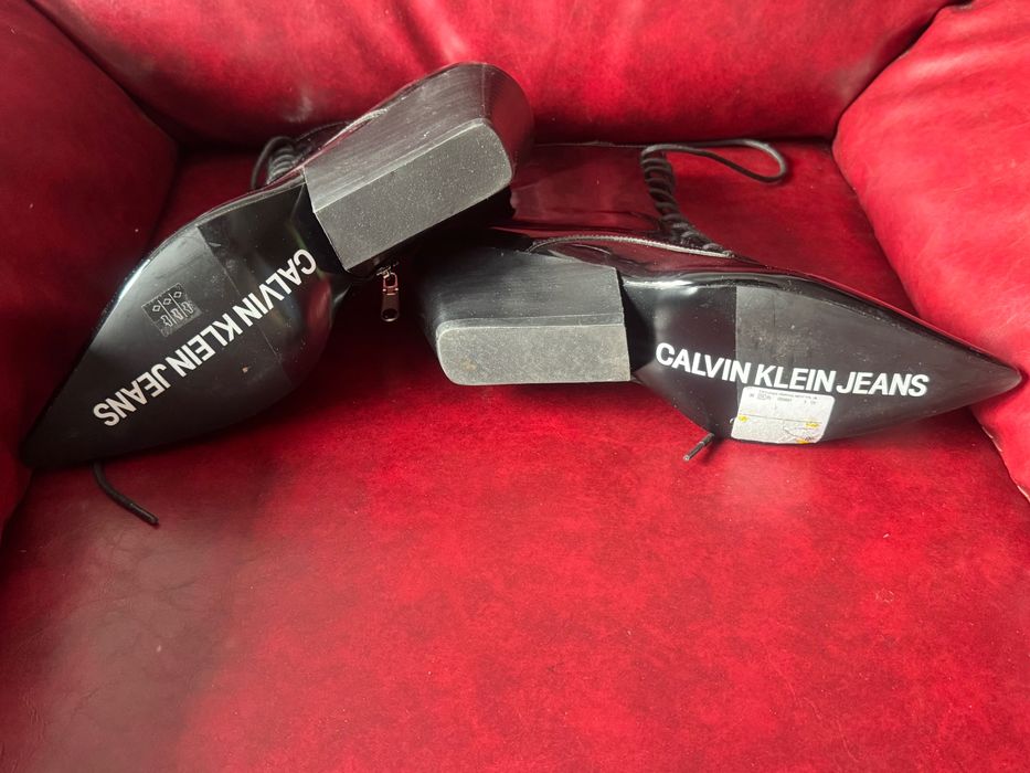 Дамски лачени боти Calvin Clain