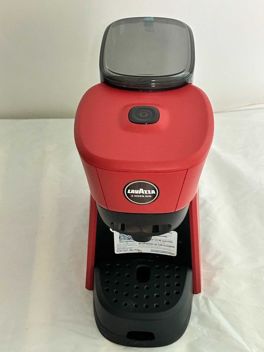 Кафемашина с капсули Lavazza A Modo Mio Tiny