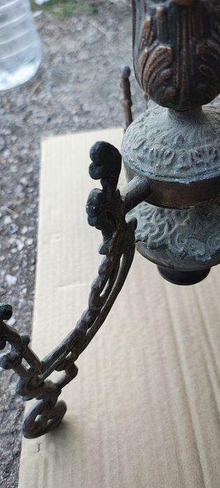 Старинен полилей