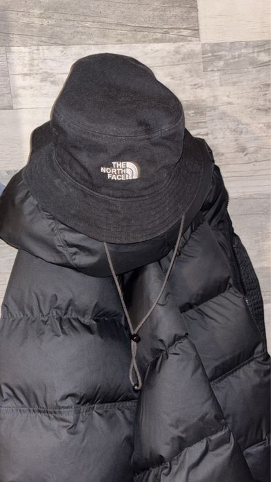 Ръкавици nike и шапка the north face