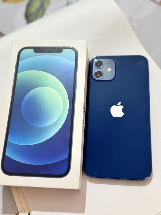 Продается iPhone 12.