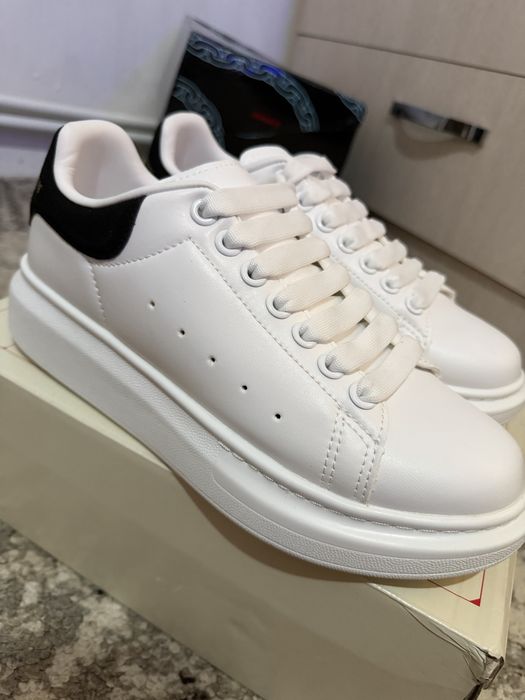 Alexander Mcqueen 42