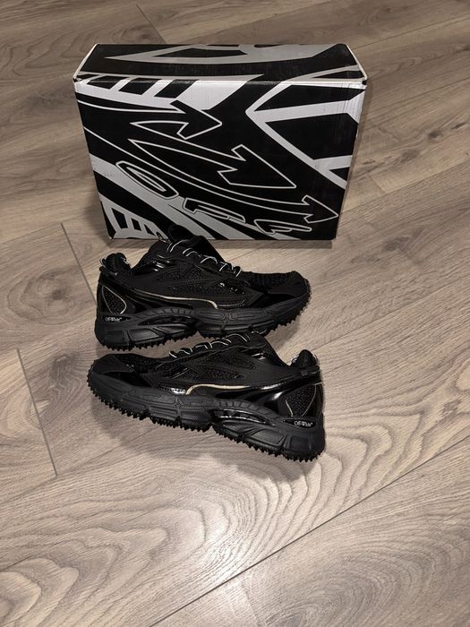 Off White Be Right Back