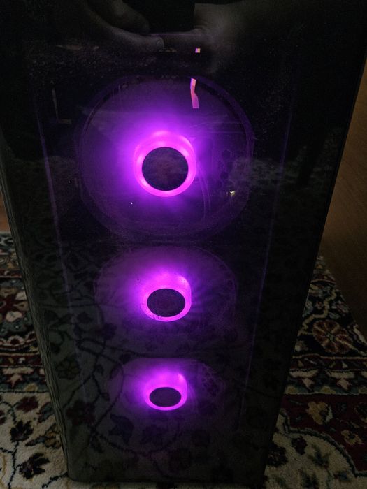 Gaming PC 16GB RAM, Ryzen 5 2600 + ПОДАРЪК
