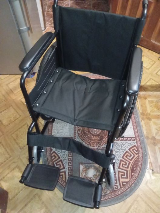 Продам коляску для инвалидов