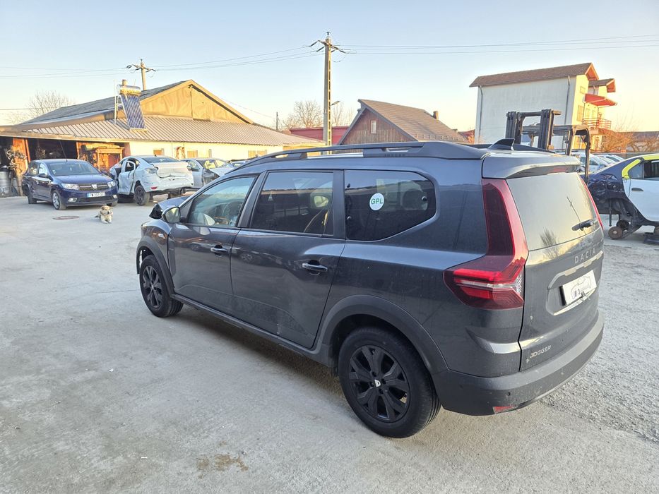 Dacia Jogger 2022  GPL Extreme 7 Locuri 1.0 TCE 40 mii km  Avariat