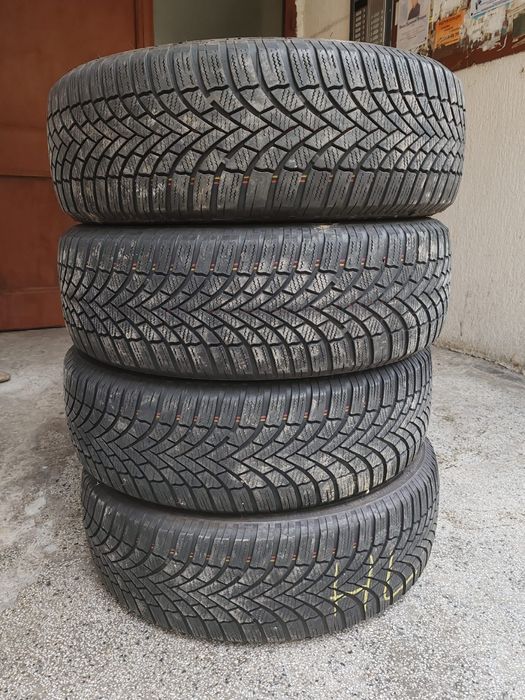 4бр 215 65 17 Зимни гуми Bridgestone