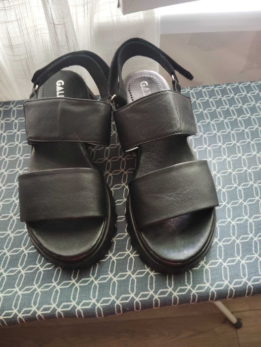 Обувки на фирма Galdini