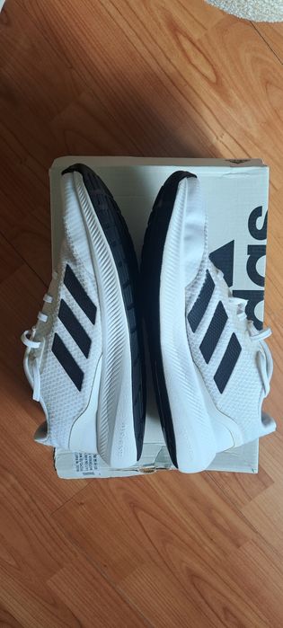 Adidași unisex Adidas