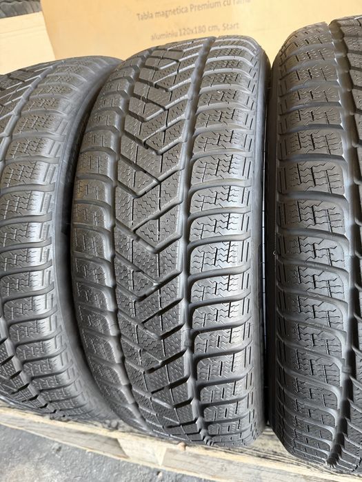4 anvelope iarna 215/55/18 Pirelli DOT 4022 app noi!