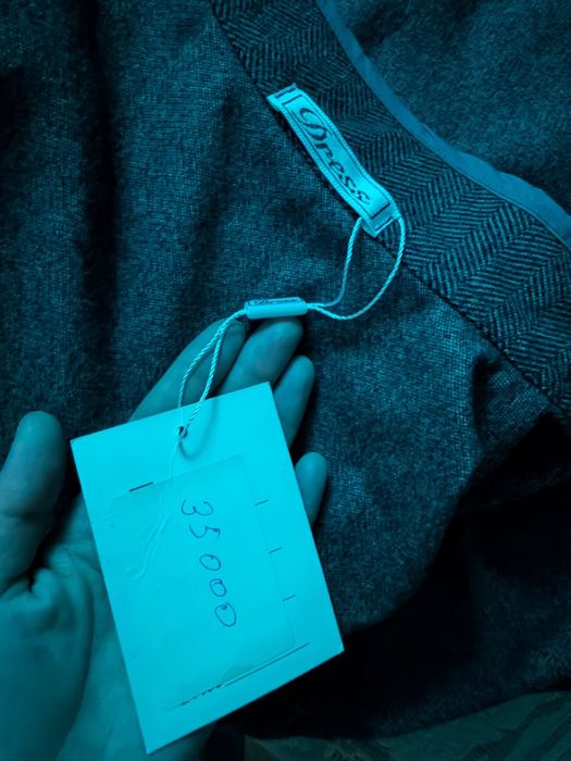 Продам костюм тройка