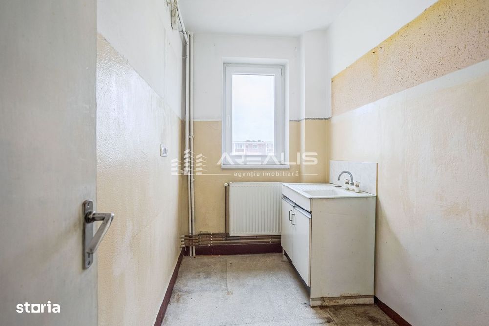 Apartament spatios 3 camere in Cartier Aurel Vlaicu