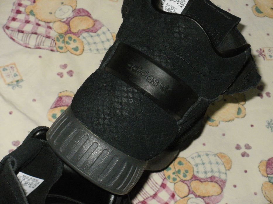 ADIDAS оригинални нови дамски кецове 38