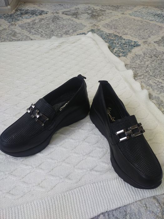 Обувь женская новая