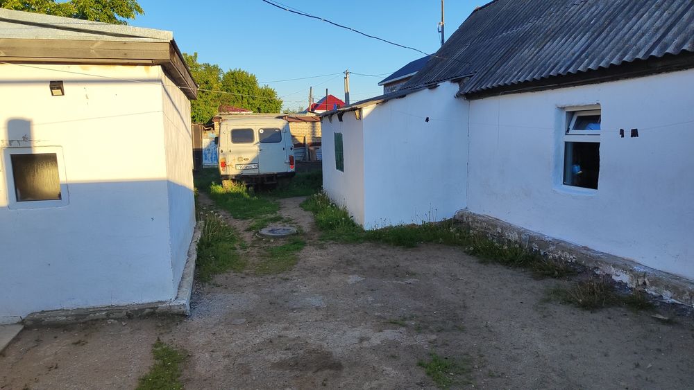 Продам 2 дома на одном участке