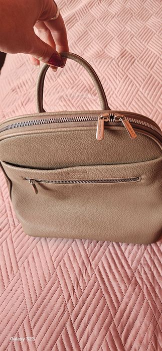 Дамски раници David Jones