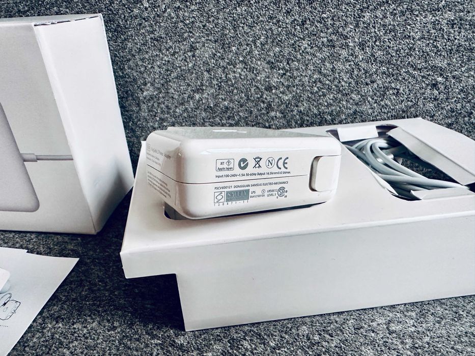 Оригинален Адаптер Зарядно за MacBook Air, Pro MagSafe 12 60W и 85W