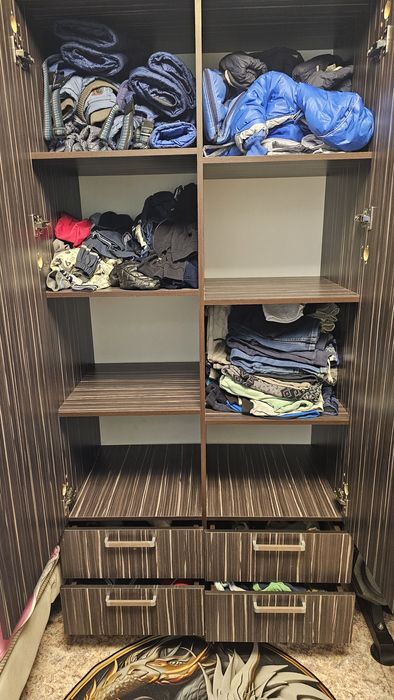 Продам шкаф для одежды