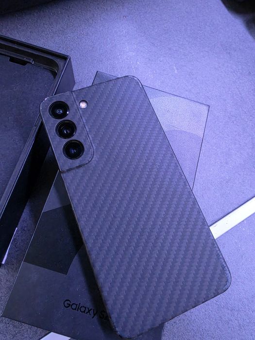 Samsung S22 negru 256gb  husa carbon