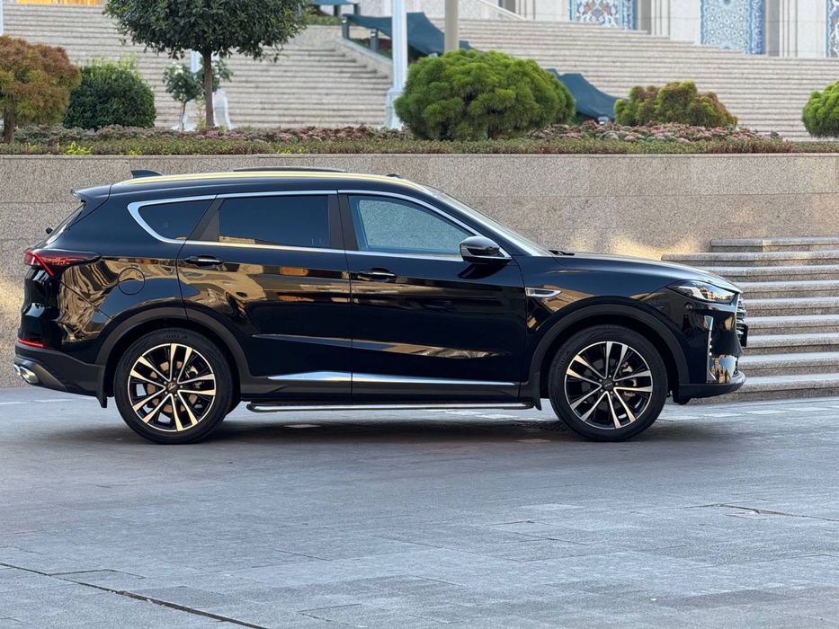 Jetour x70 plus.