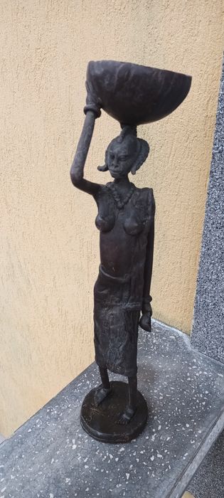 Statuie veche din Bronz