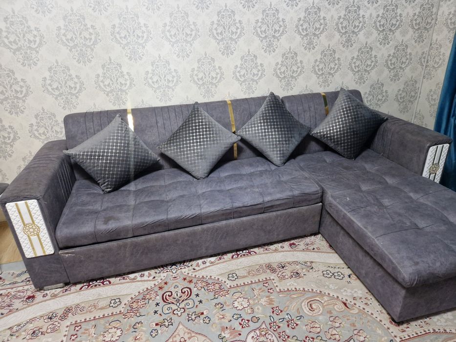 Продам диван в хорошем состоянии