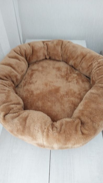 Продам шикарную лежанку для кошки