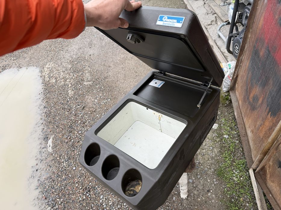 * компрессорный автохолодильник 24в для автобусов и грузовых авто