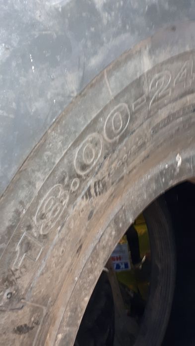 18.00-24 б/у на каток 2шт