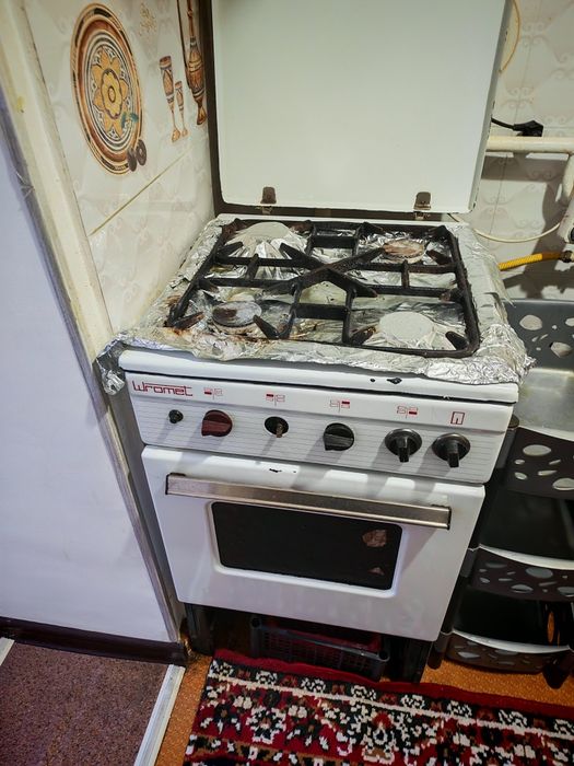 Газовая плита продаётся