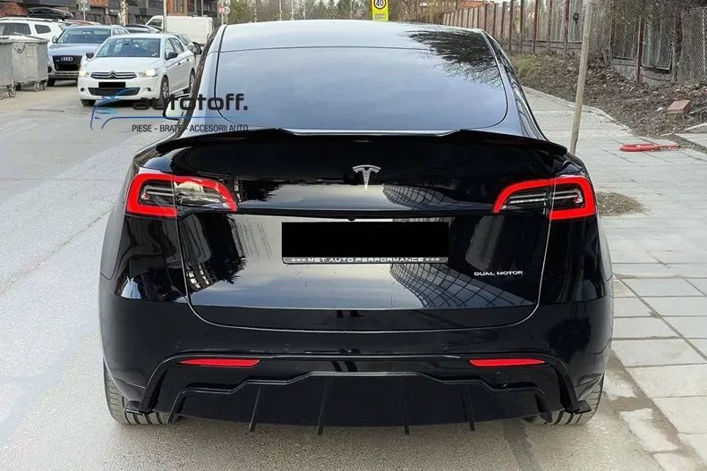 Pachet aerodinamic Tesla model Y (2020+)
