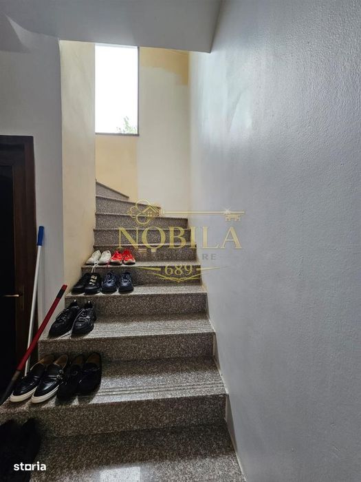 VILA DE VANZARE BACAU  P+E+M (de locuit si birou , clinica, notarriat,
