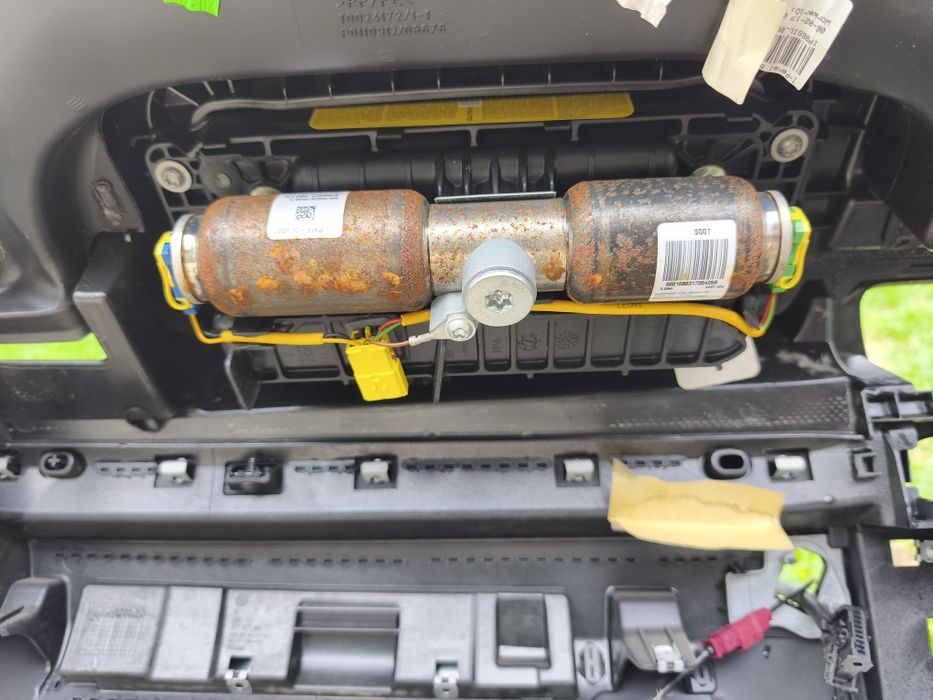 Planșă de bord cu airbag pasager Volkswagen Passat B6 2005-2010
