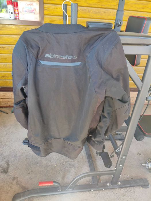 Продам куртку для мотоцикла