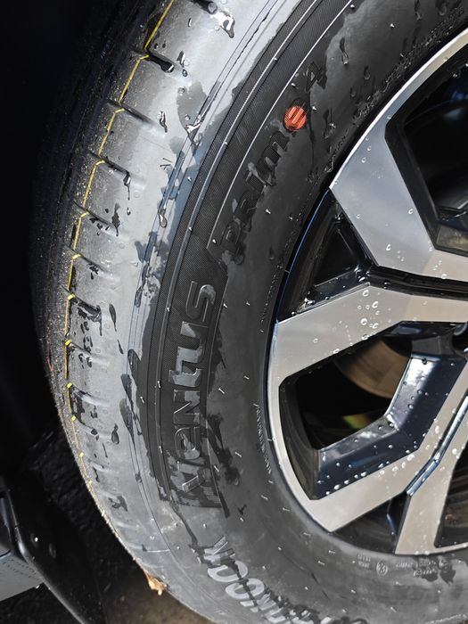 Set de 4 anvelope Hankook de vara ,215 65 17, DOT 27/2025,stare f.buna