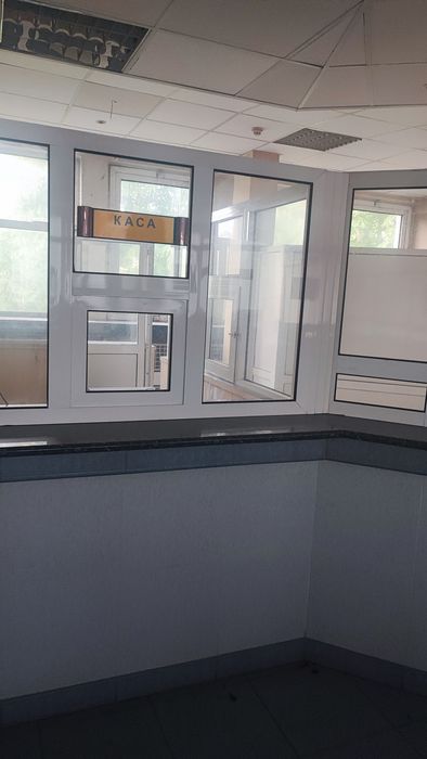 Дава се под наем Офис в Свищов - 240 кв.м за 459 € - Снимка #4